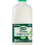 아침 과일과 그래놀라에 곁들이기 좋은 서울우유 더 진한 플레인 요거트 제품 사진 3
